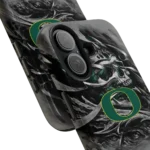 oregon-ducks-skull-blades-green-gray-phone-case-best-selling.webp