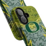 oregon-ducks-striped-overlay-green-phone-case-best-selling.webp